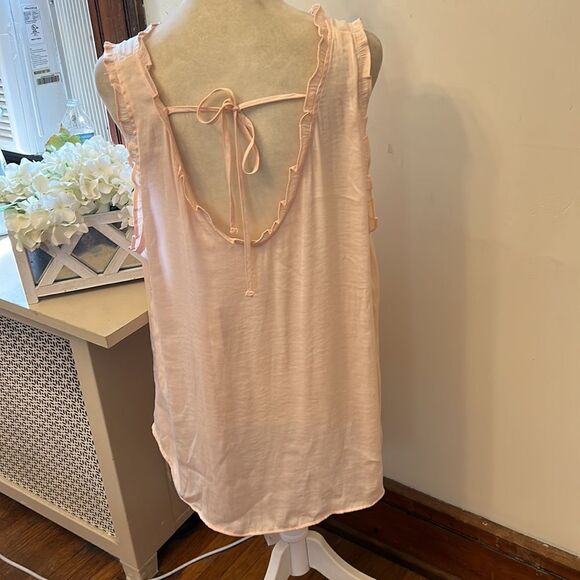 LC Lauren Conrad pale pink ruffle V tank top Size XXL New - Picture 6 of 11